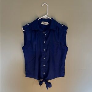 Tatyana Women's Retro Sleeveless Button Down Top